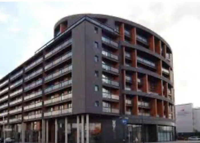 O2 Excel City Airport Apartment