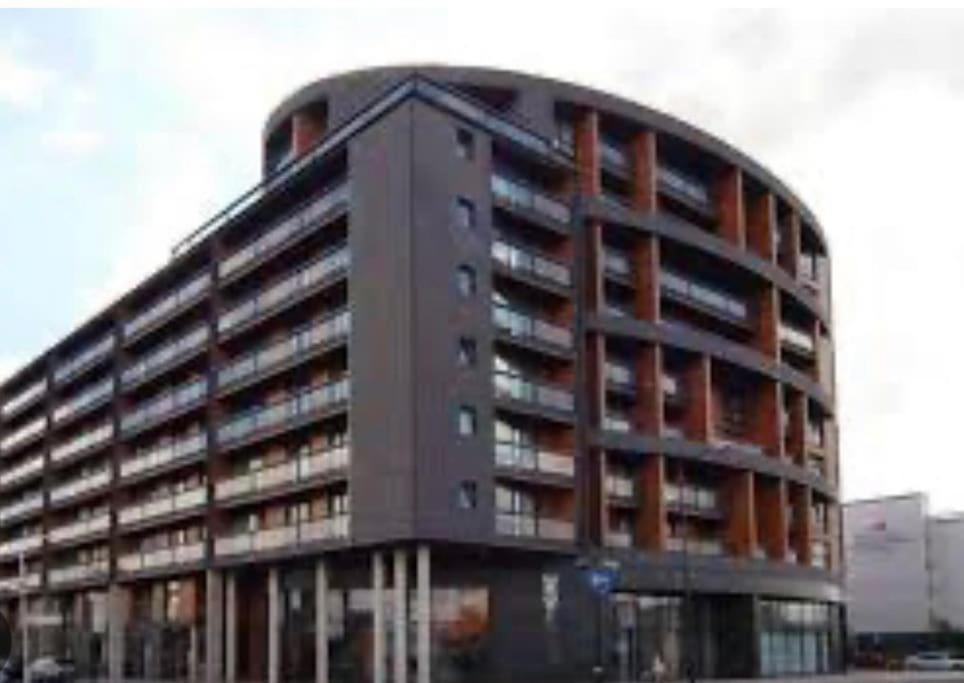 Apartment O2 Excel Airport *